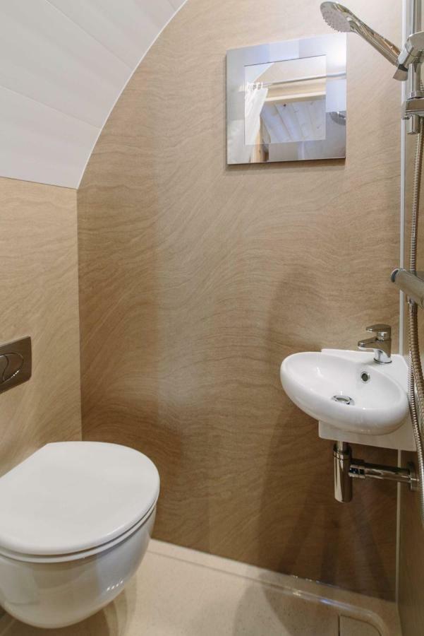 Mallow Glamping Pod Cheltenham Buitenkant foto